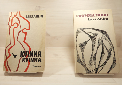 Bokomslag av Arne Jones för Lars Ahlins romaner ”Fromma mord” och ”Kvinna kvinna”. 